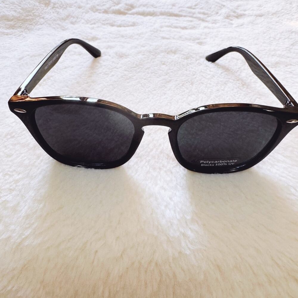 Maura Black W/ Blue Lenses Oversized Oval Horn Rims Sunglasses - Picture 3 of 11